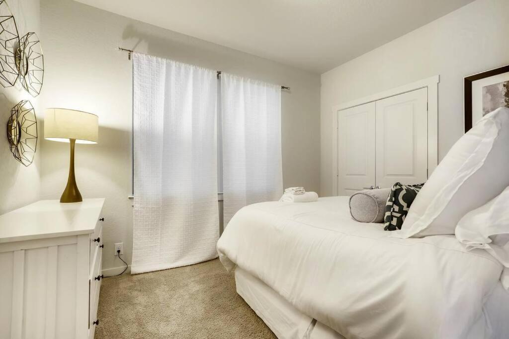 Gorgeous 4 Bed Home On St Mary'S - Minutes To Riverwalk/Pearl San Antonio Exterior photo